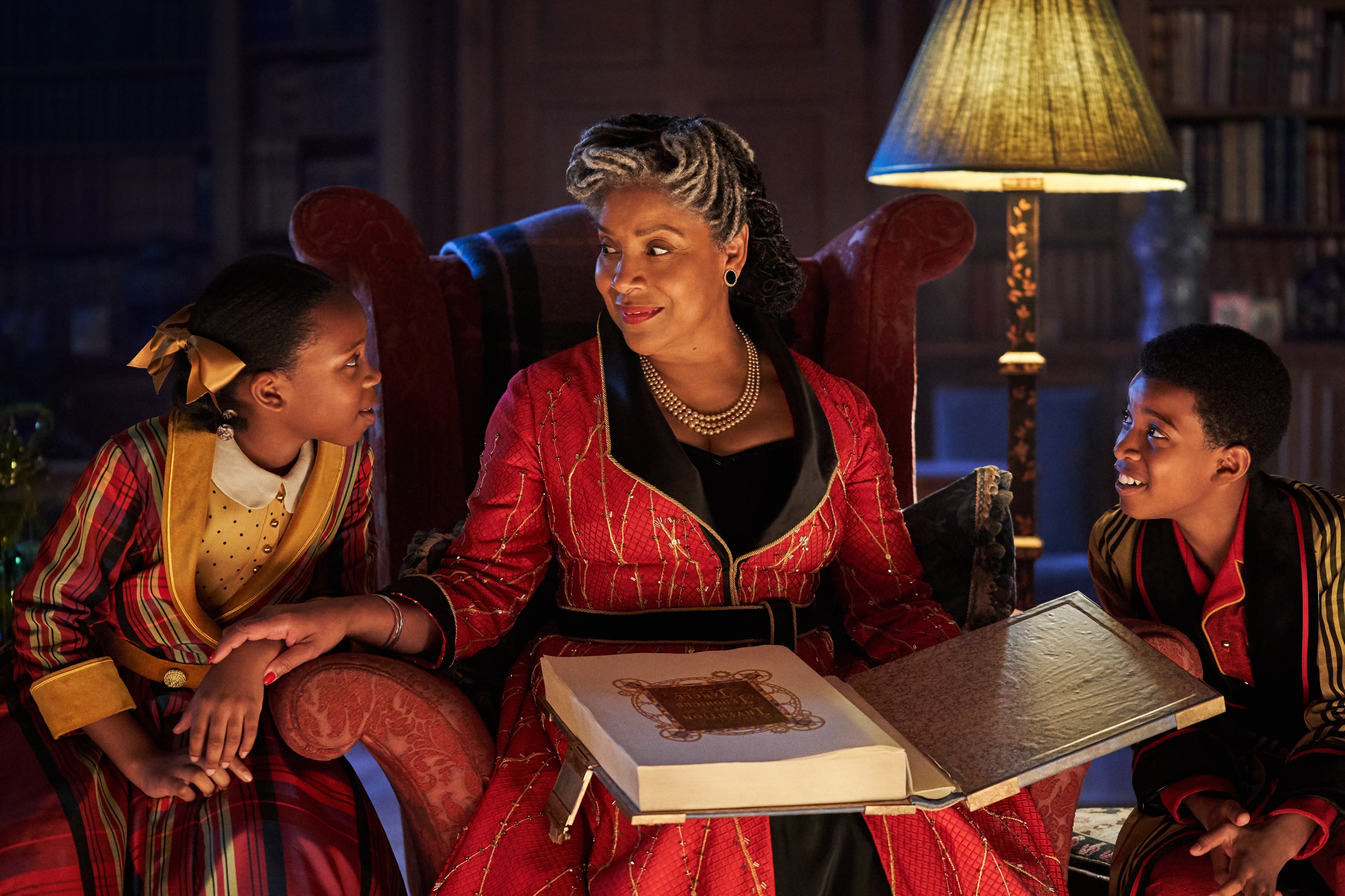 New Netflix Christmas Movies and TV Shows 2020 POPSUGAR