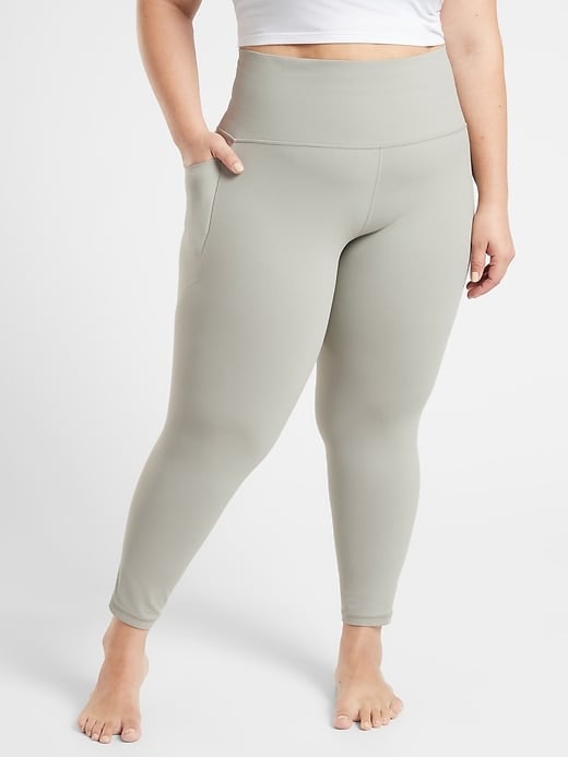 Athleta Salutation Stash Pocket II 7/8 Tight