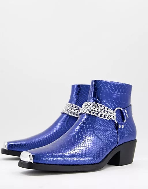 ASOS Design Western Chelsea Boots in Blue Patent With Silver Chain