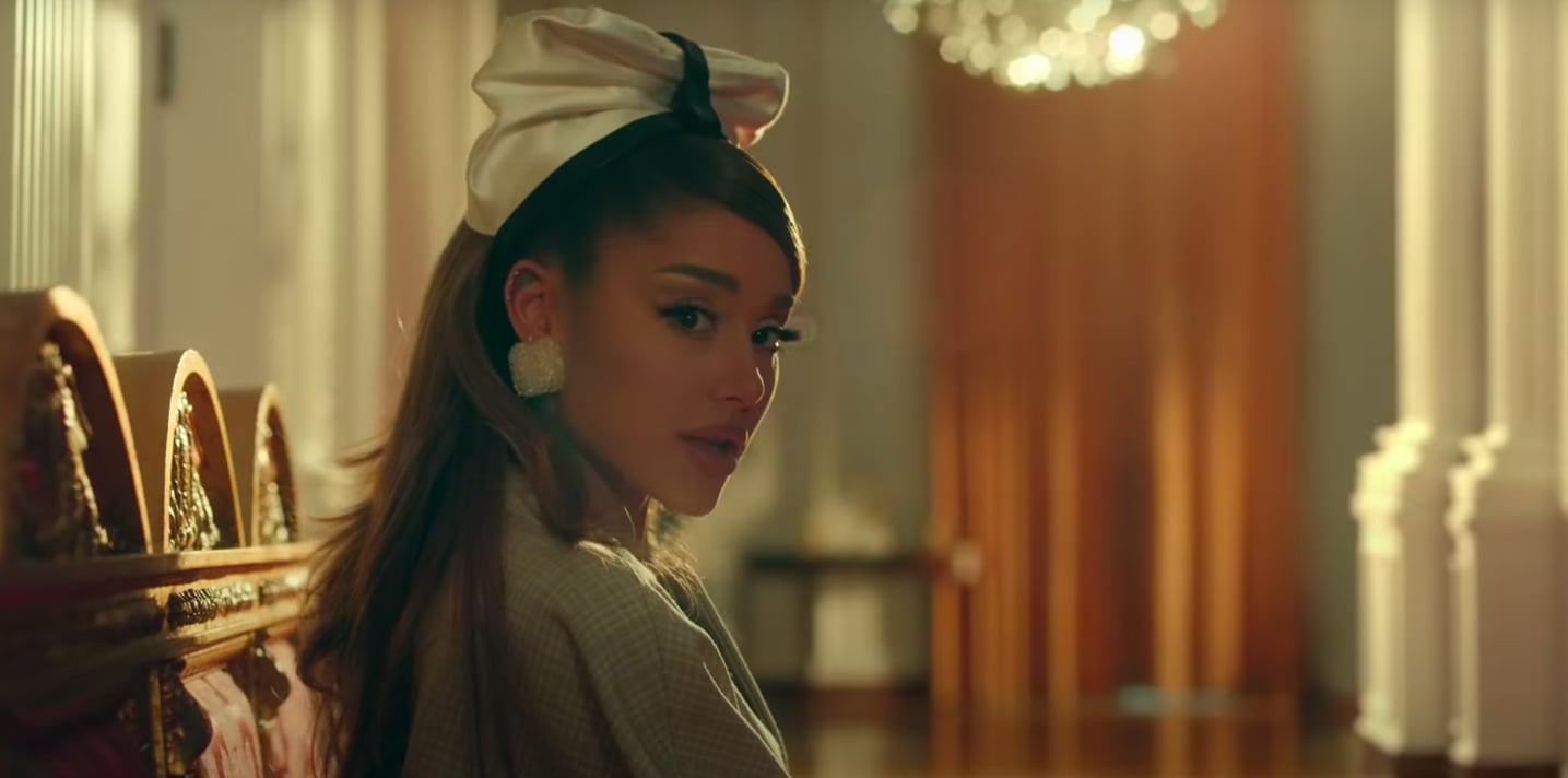 See Ariana Grande S 1960s Inspired Hairstyles In Positions Popsugar Beauty