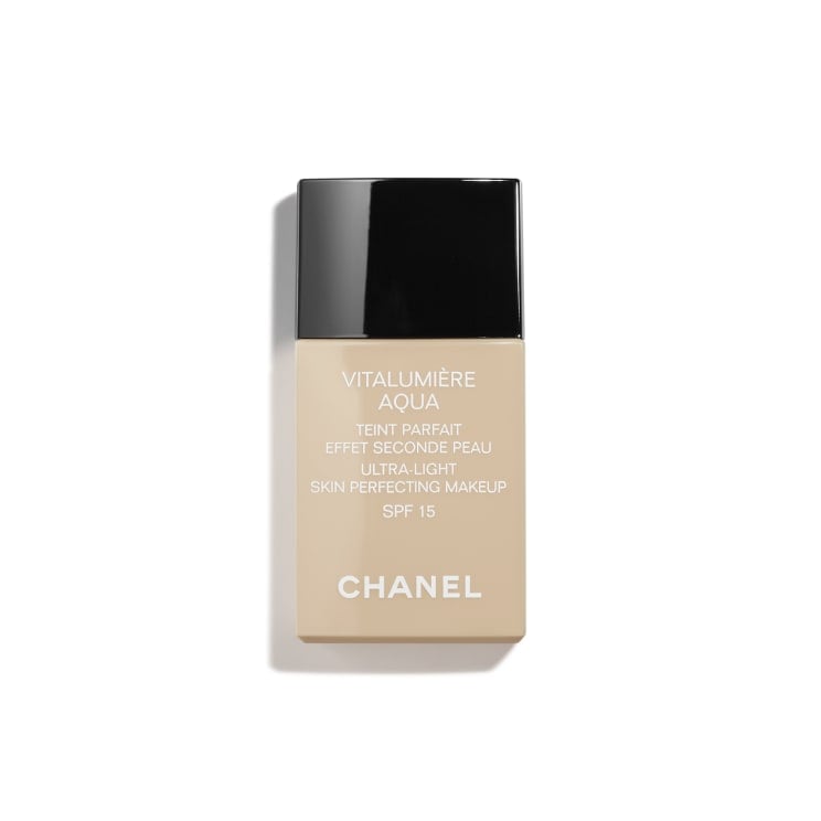 Chanel Vitalumière Ultra-light Skin Perfecting Makeup