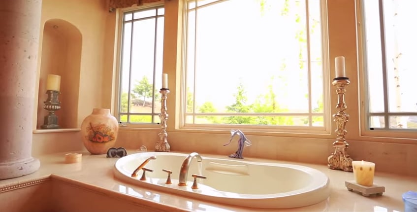 A giant whirlpool tub is just what Britney will need to unwind after stressful recording sessions.