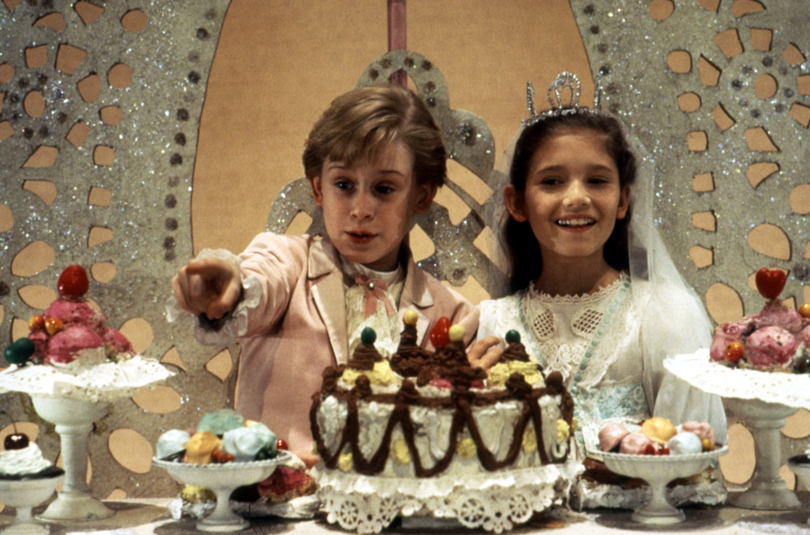 Best ’90s Christmas Movies | POPSUGAR Entertainment