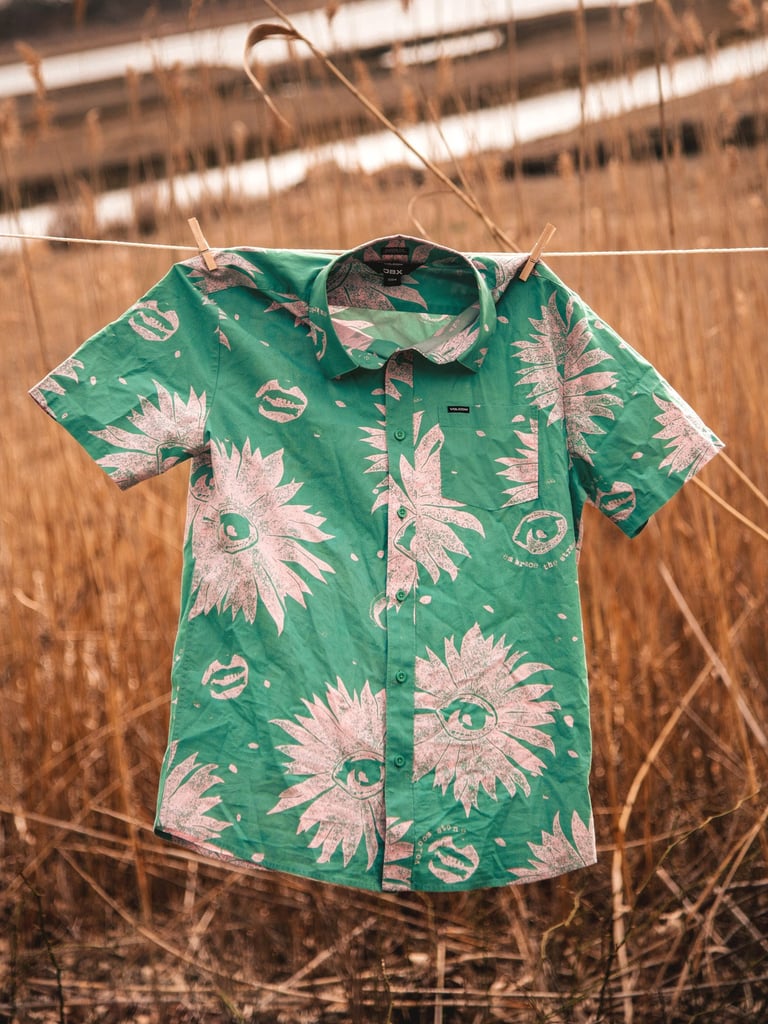 Shop Sarah's Exact Green Hawaiian Shirt