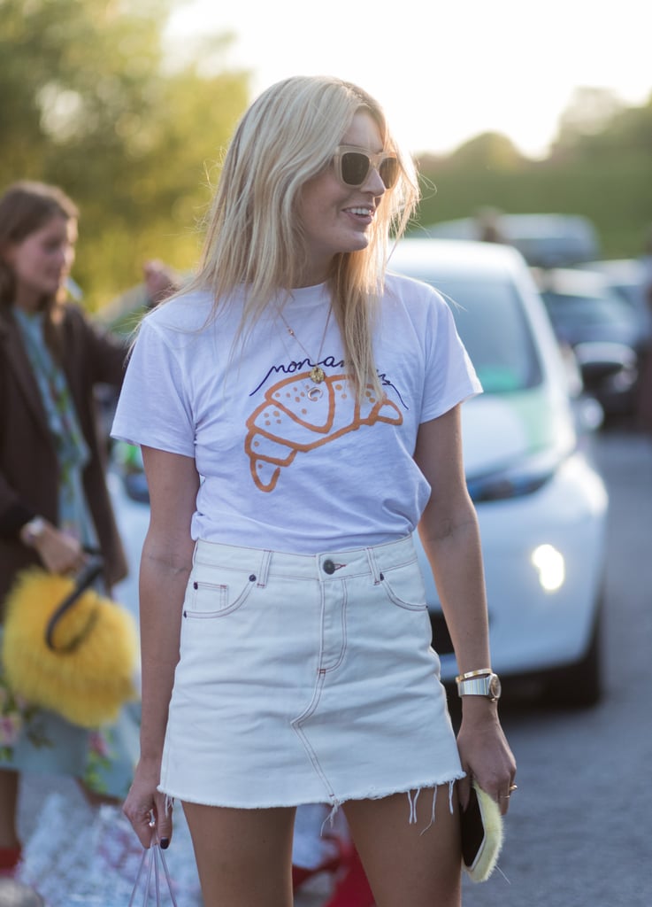 Easy Summer outfit: a graphic tee and miniskirt.