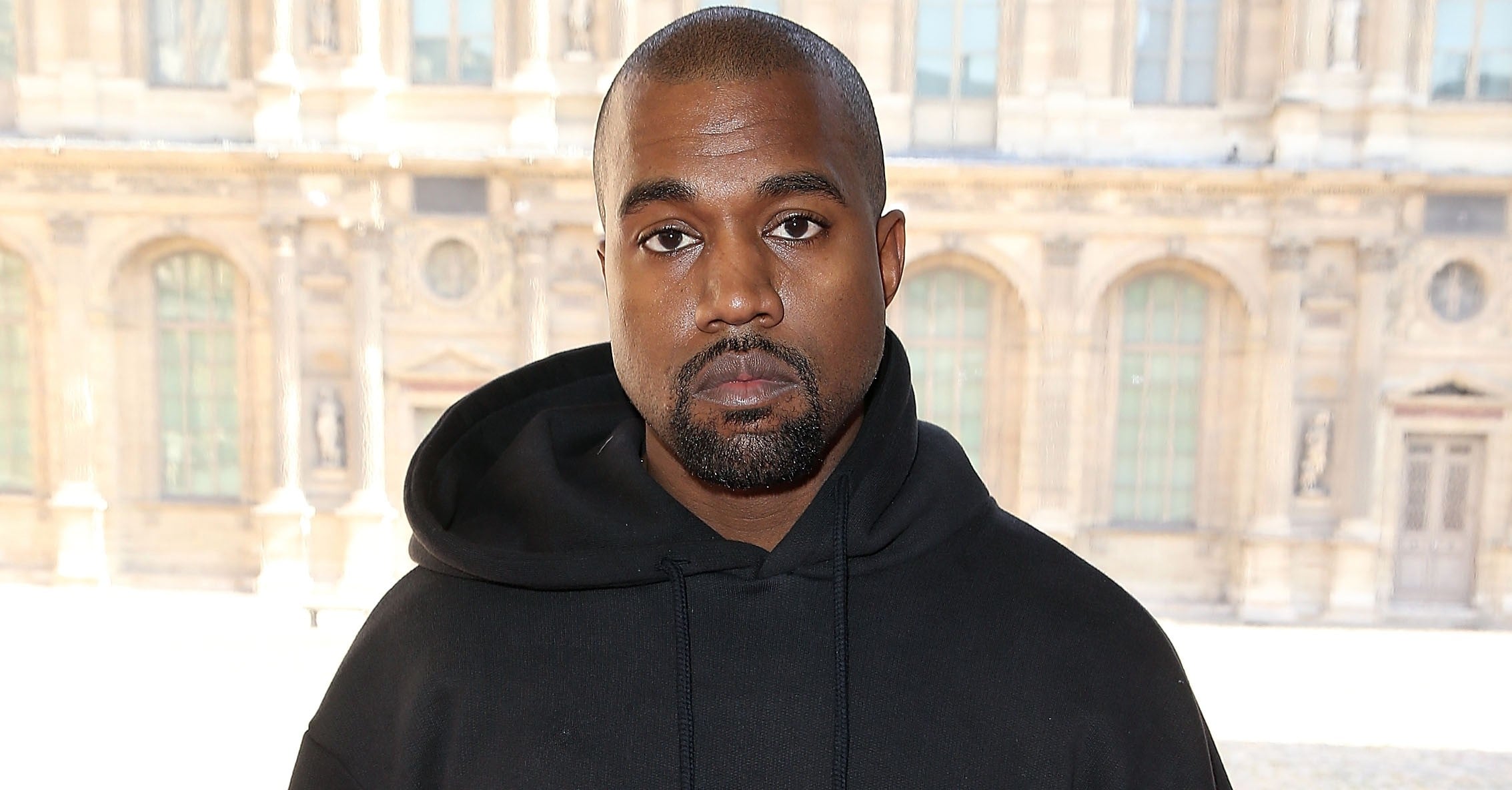 Уэст видео. Kanye west paranoid. Кани вест фото. Канье уэст рэпер. Канье уэст смеется.