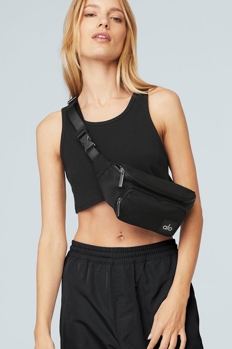2020's Favorite Accessory: Belt Bags and Fanny Packs - Coffee and