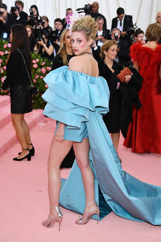Lili Reinhart's Orchid Hairstyle at Met Gala 2019