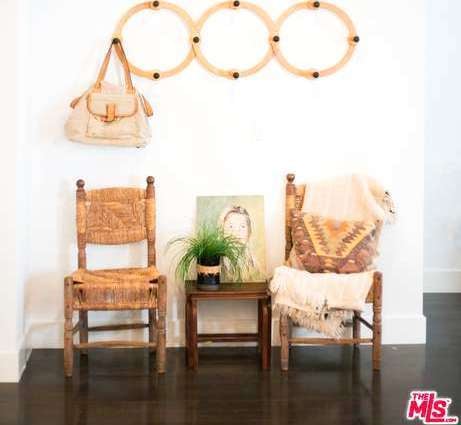 Steven Yeun Selling Hollywood Home November 2016