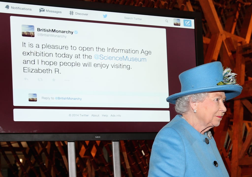 Queen Elizabeth II's First Tweet | Photos