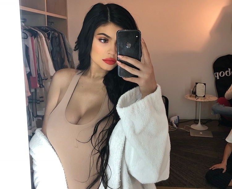 Sexy Kylie Jenner Selfies 2018 Popsugar Celebrity 