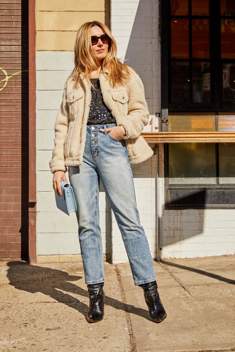 Winter Outfit Formula: Sherpa Jacket + Long-Sleeved Top + Jeans + Boots + Bag