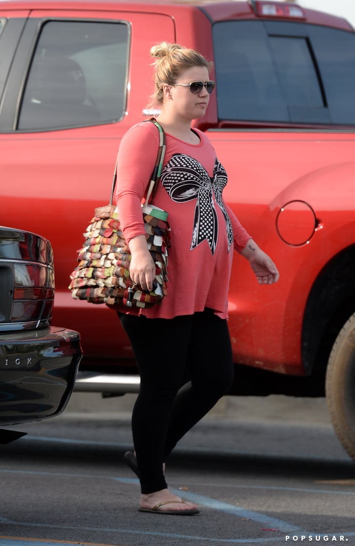 See Kelly Clarkson's Baby Bump! See Kelly Clarkson's Baby Bump!