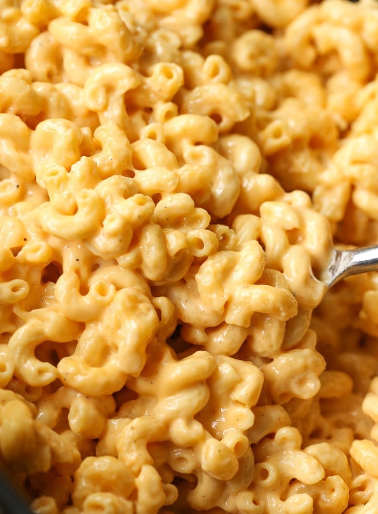 No-Boil Slow-Cooker Macaroni and Cheese