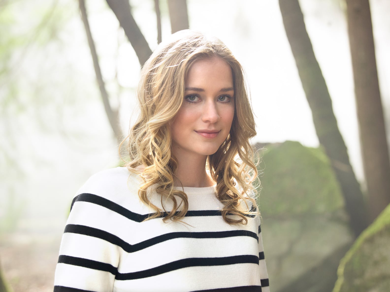 Elizabeth Lail&rsquo;s Favorite Horror Movies | PS Entertainment