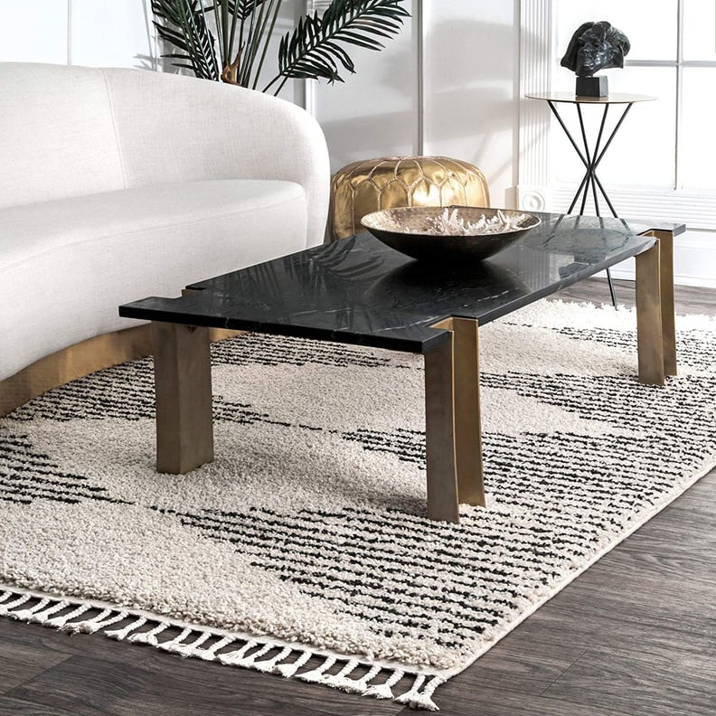 nuLOOM Sophie Striped Diamond Tassel Area Rug