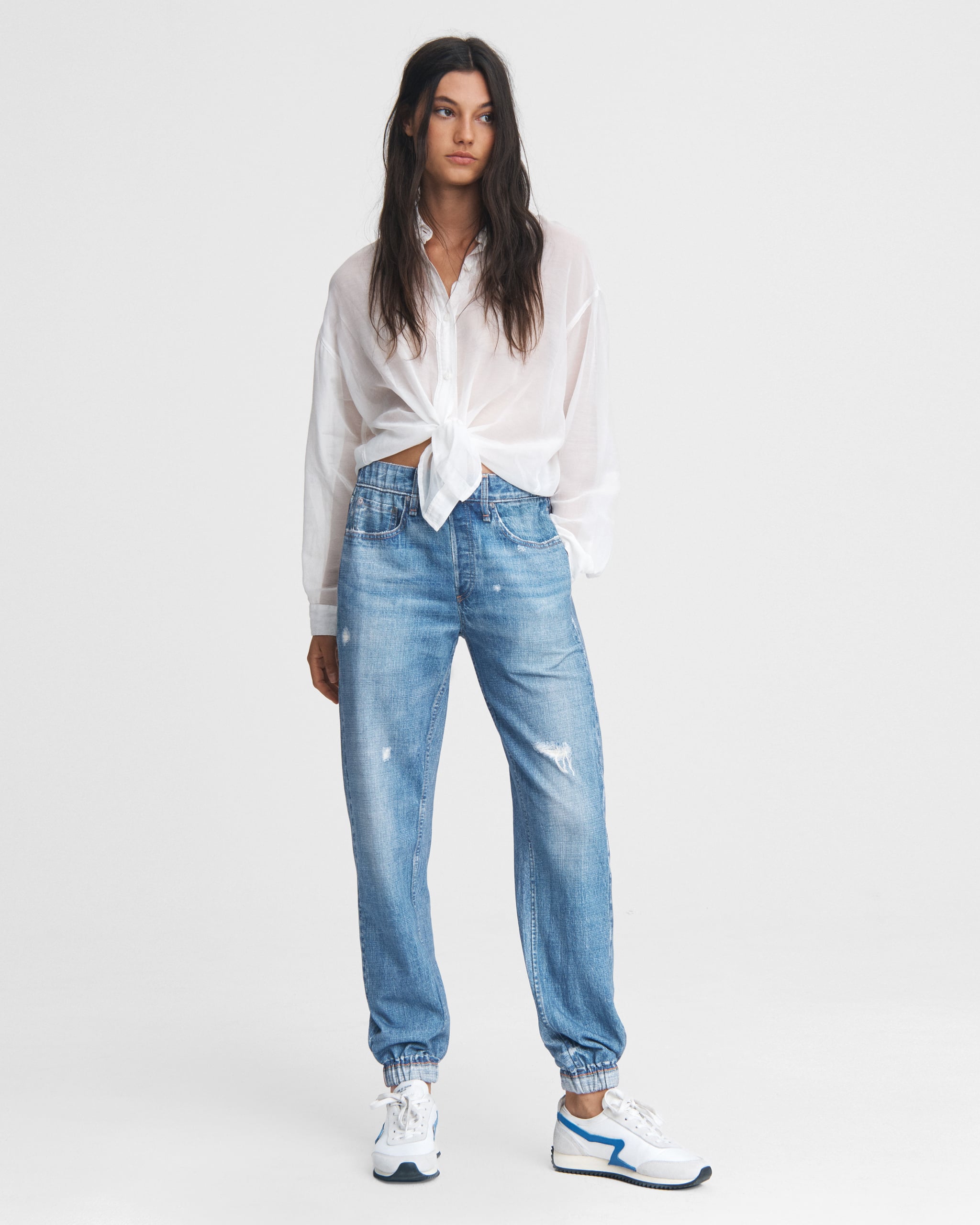 Har lært Synes Hoved Fall 2020 Denim Trend: Sweatpant Jeans | These Are Fall's Biggest Denim  Trends, and Yes, You Can Wear Them at Home | POPSUGAR Fashion Photo 18
