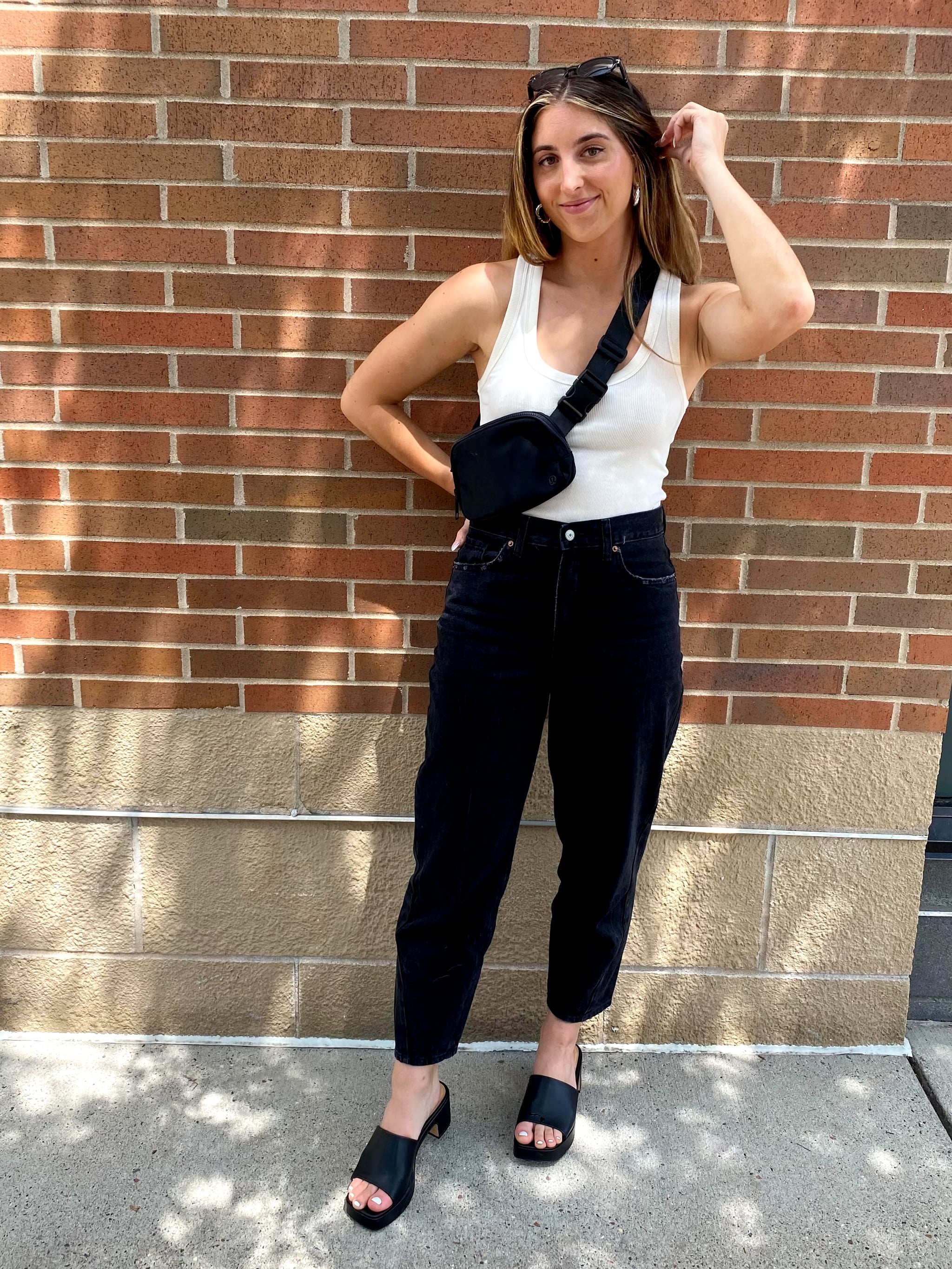 Old Navy Balloon Black Ankle Jeans I Editor Review | POPSUGAR Fashion