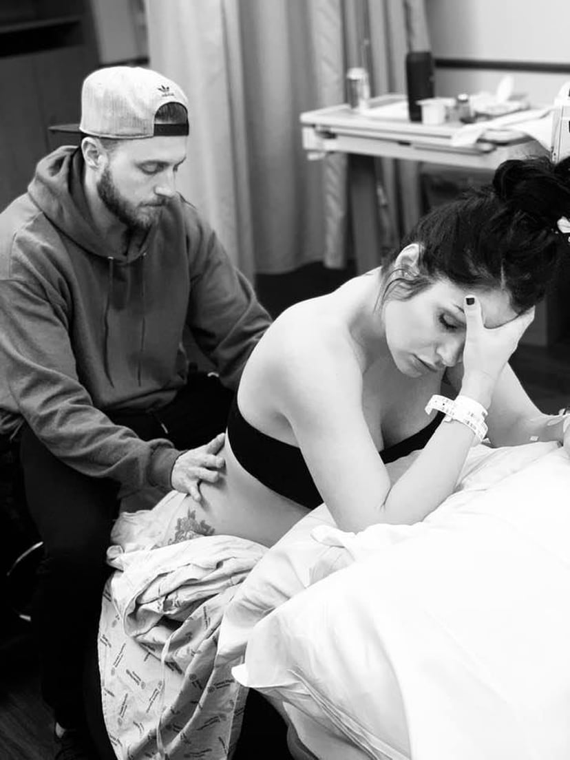 Что делать если жена рожает. Жена каца родила. Что делать если жена рожает. Что делать если жена рожает. Беременна женщина.