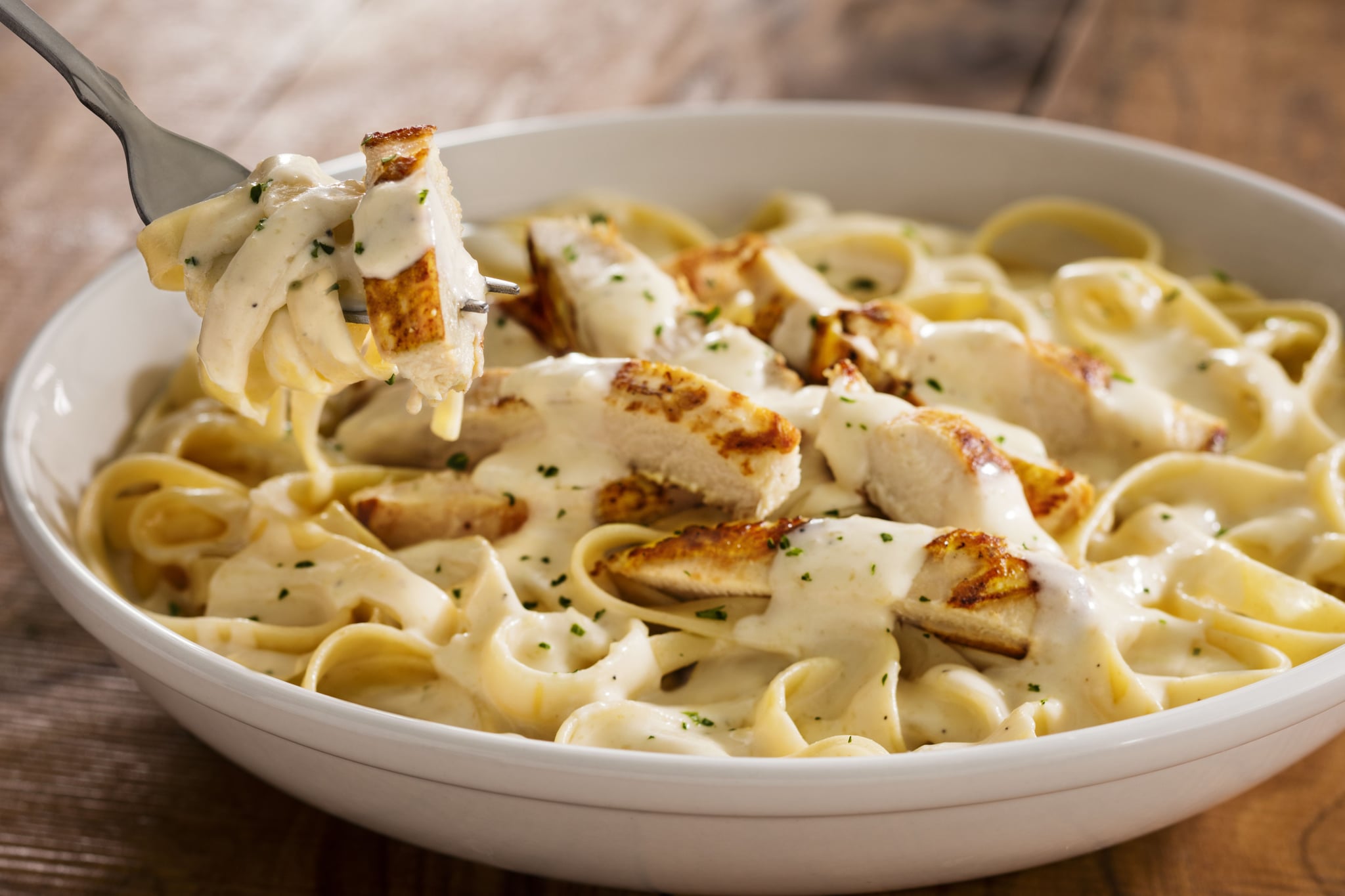 History Of Olive Garden S Alfredo Sauce Popsugar Food