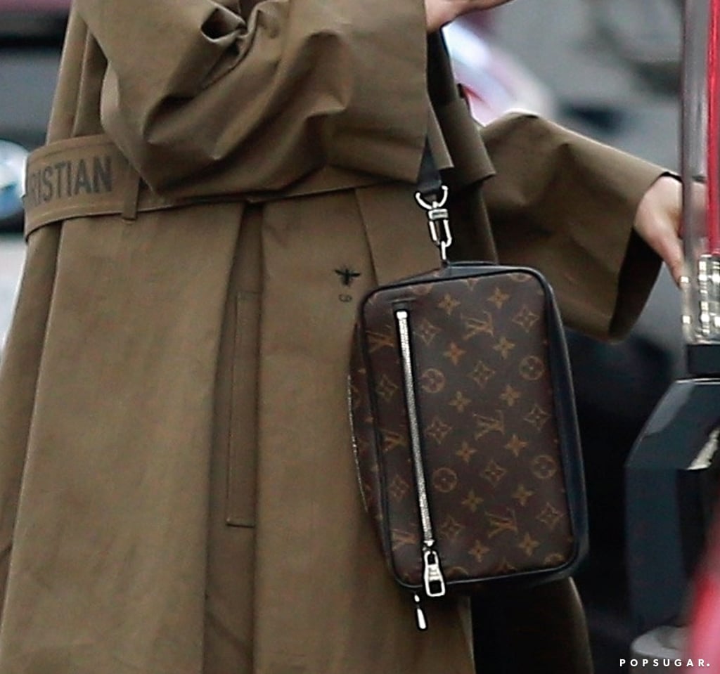 Angelina Jolie Louis Vuitton Wristlet 2019