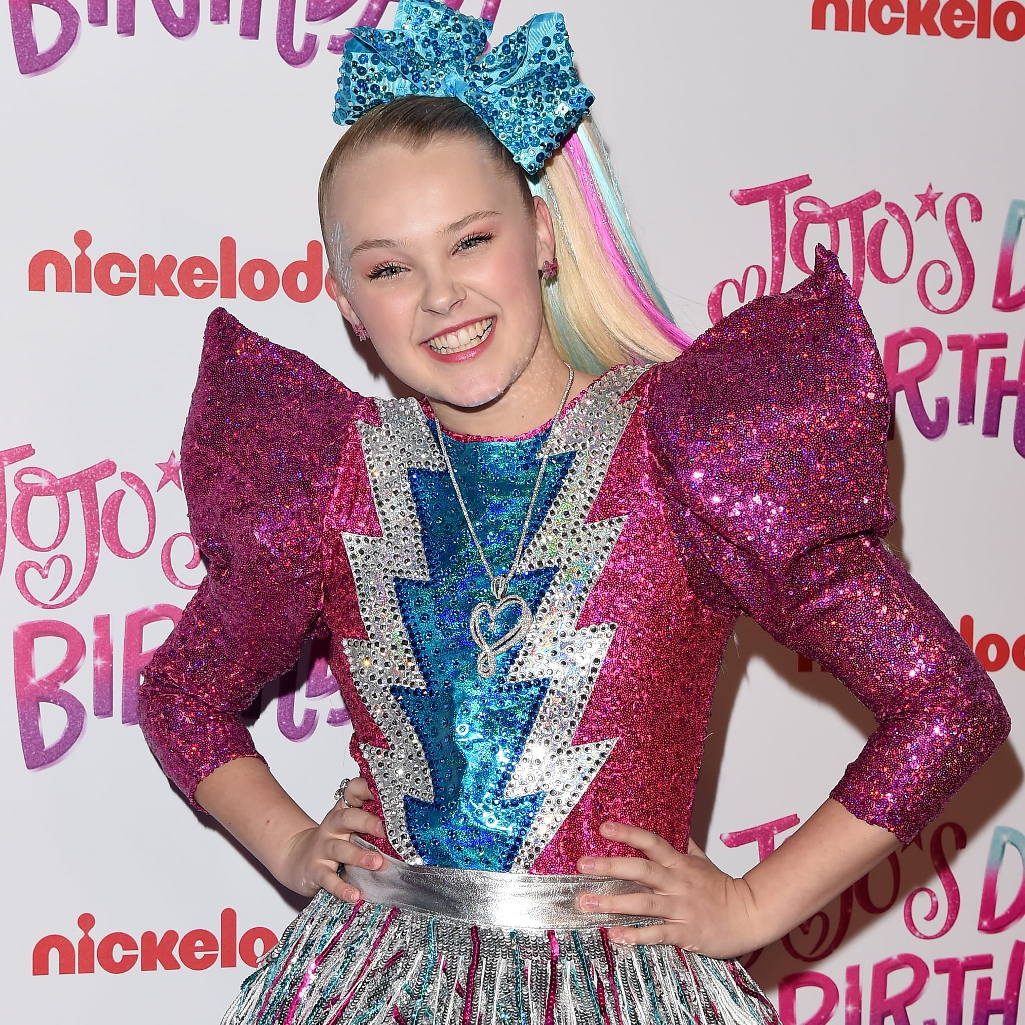 Jojo Siwa Comes Out In Instagram Post Popsugar Celebrity