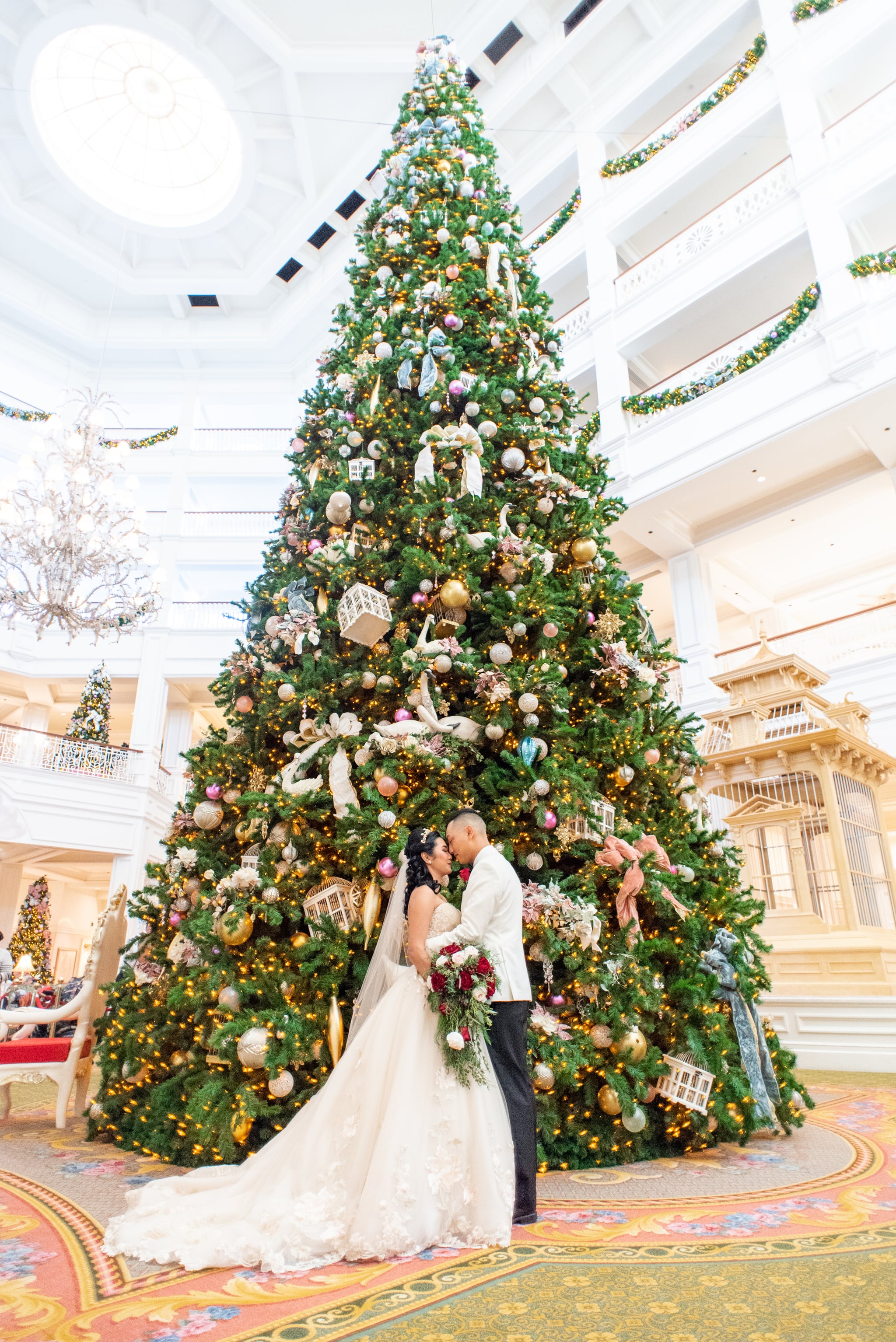 This Couple Had A Holiday Wedding At Walt Disney World Popsugar Love Sex