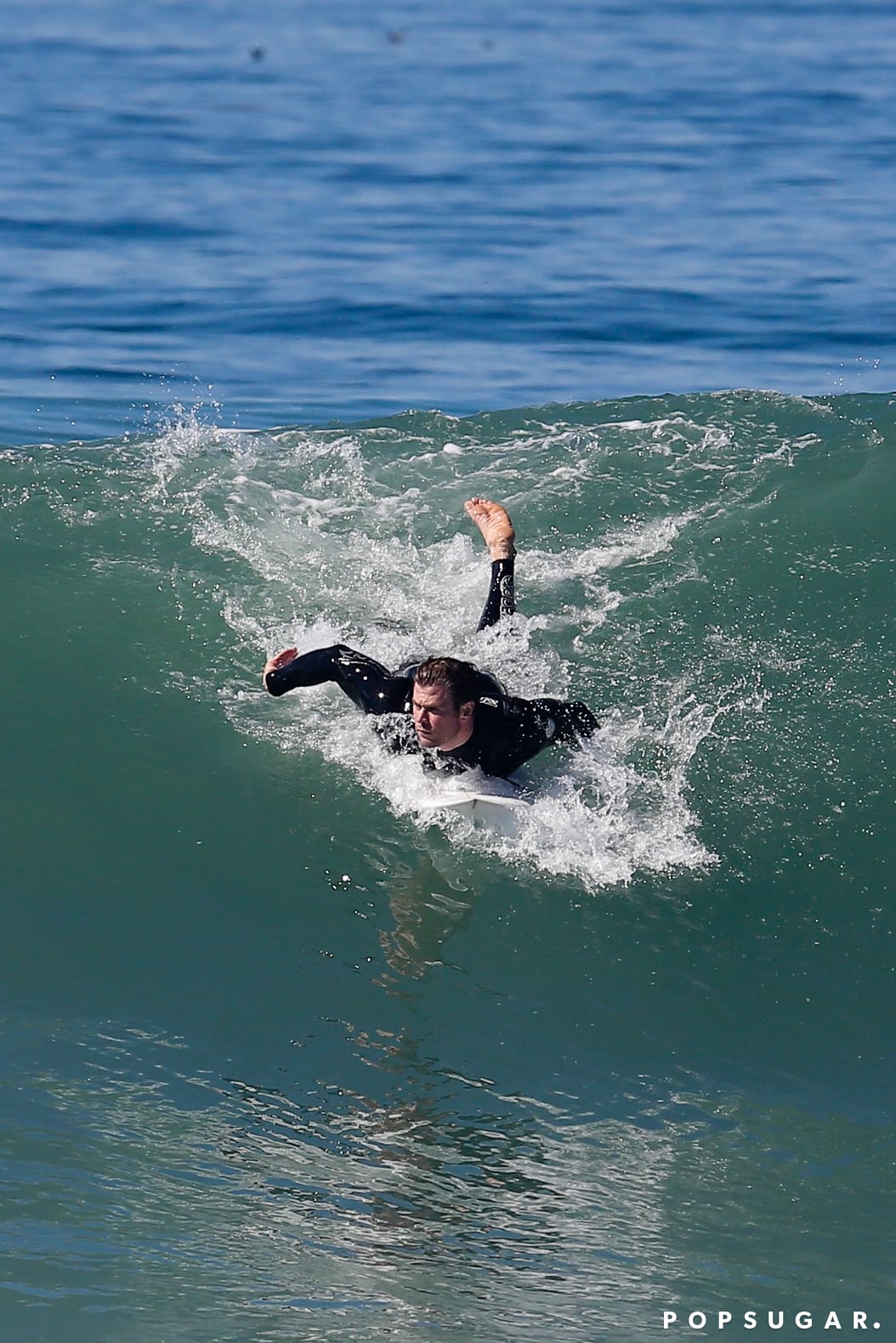 Celebrity & Entertainment | Let Chris Hemsworth Give a Sexy Surfing Lesson | POPSUGAR Photo 9