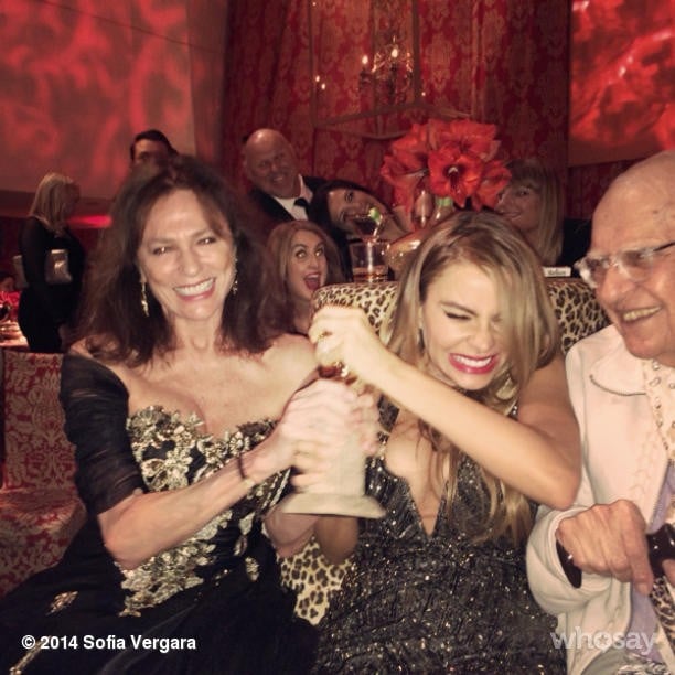 Later in the night, Sofia unsuccessfully tried to wrestle Jacqueline Bisset's Golden Globe award away from her.
Source: Instagram user sofiavergara
