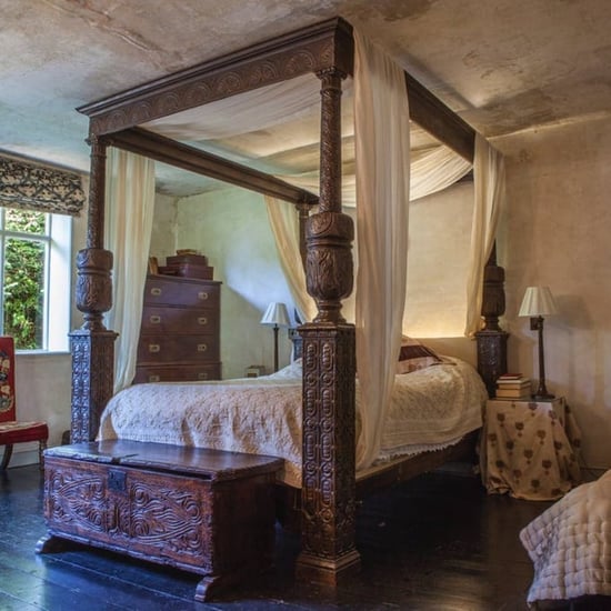 Shakespeare in Love Bed Airbnb Rental