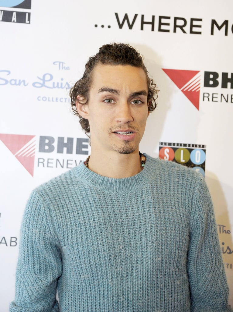 See The Umbrella Academy's Robert Sheehan's Hottest Photos