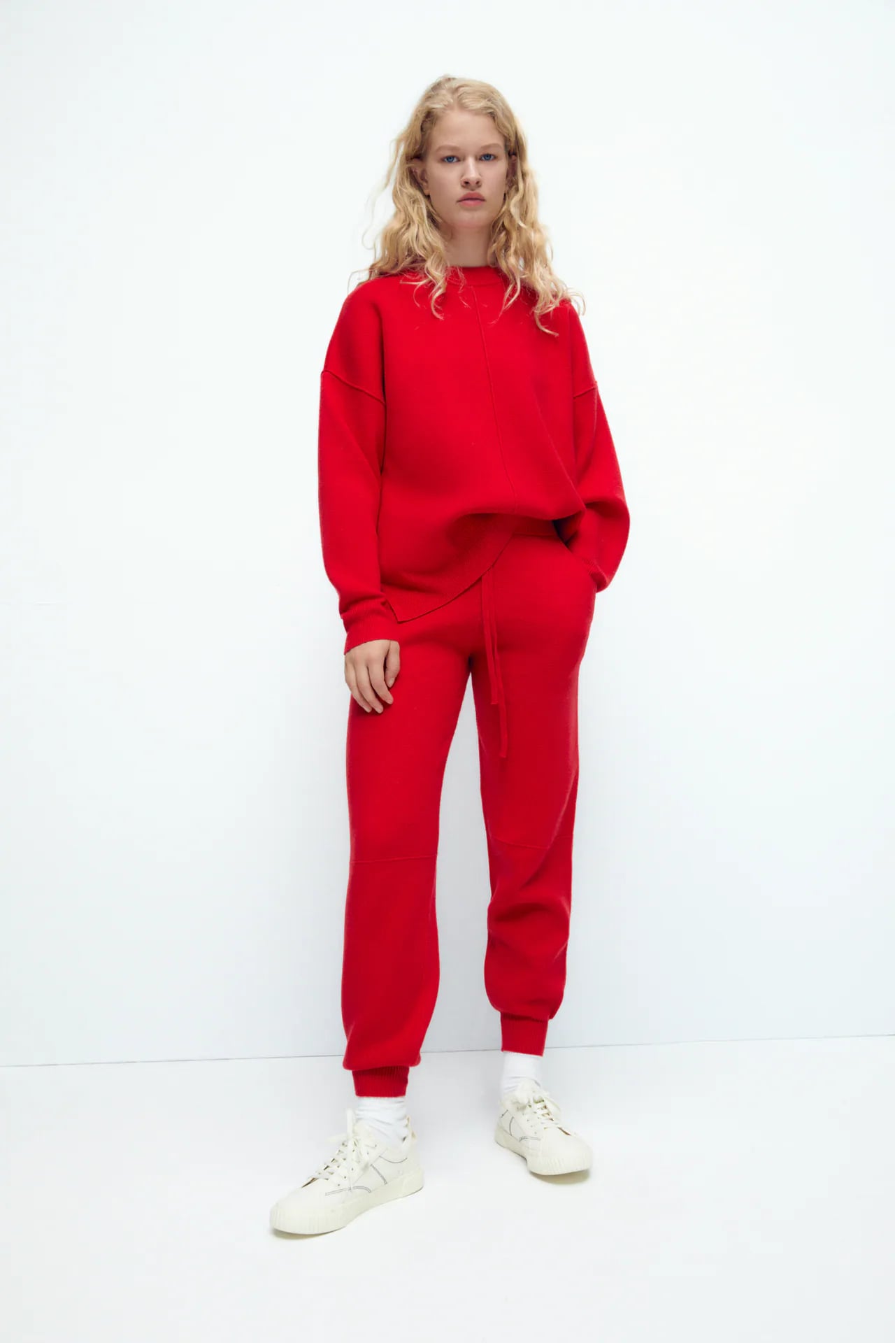 Head-to-Toe Red: Zara Knit Jogging Pants