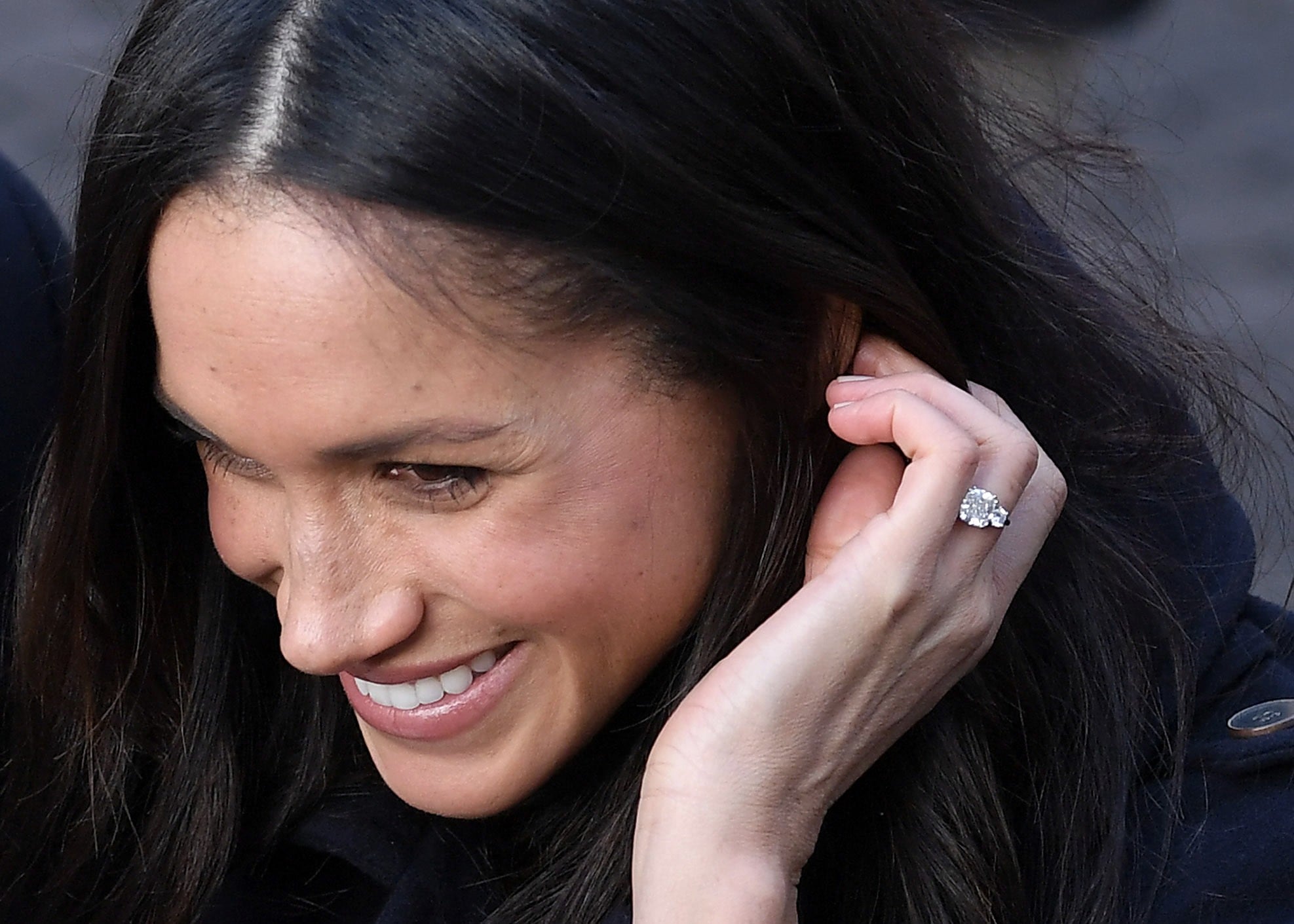 Why Does Meghan Markle Always Touch Her Hair? | POPSUGAR Beauty