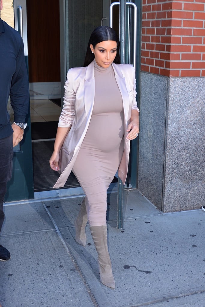 Kim Stepped Out During Fashion Week In Her Favorite Type Of Outfit Kim Kardashians Outfits 