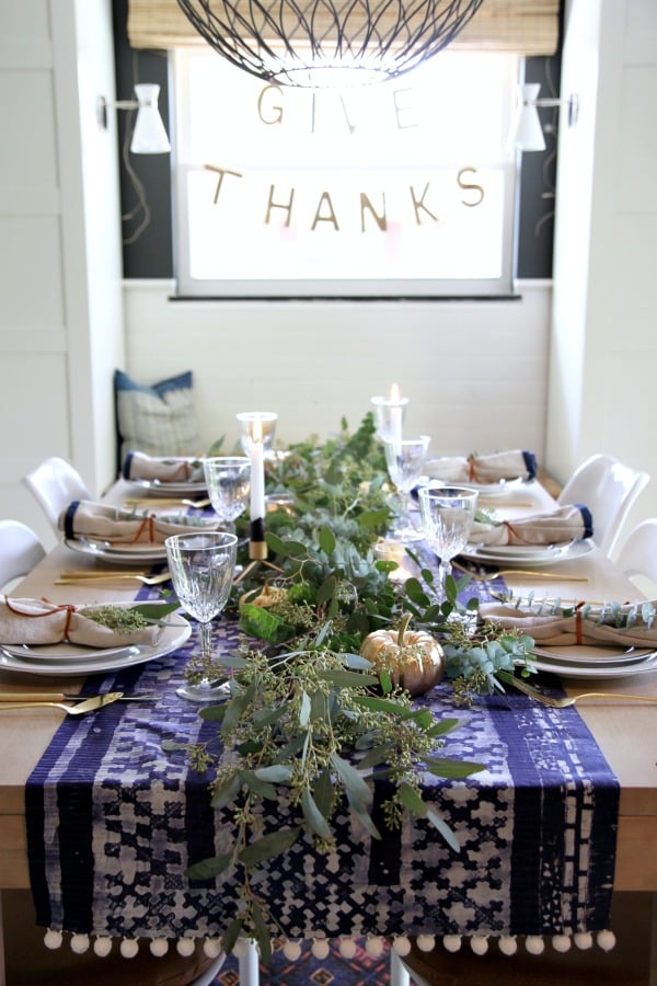 Thanksgiving Table Setting