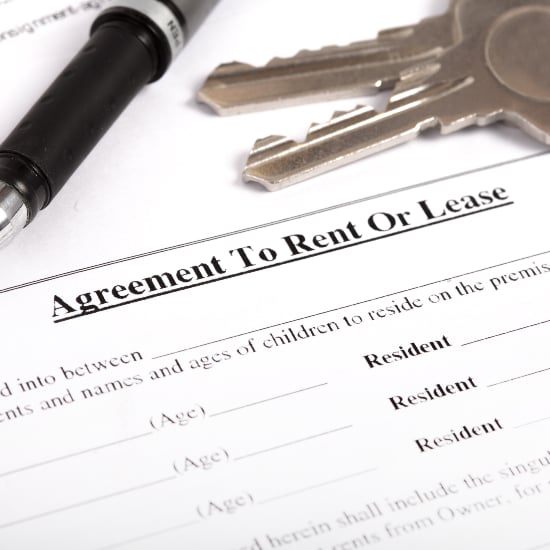 The Difference Between a Lease and a Rental Agreement