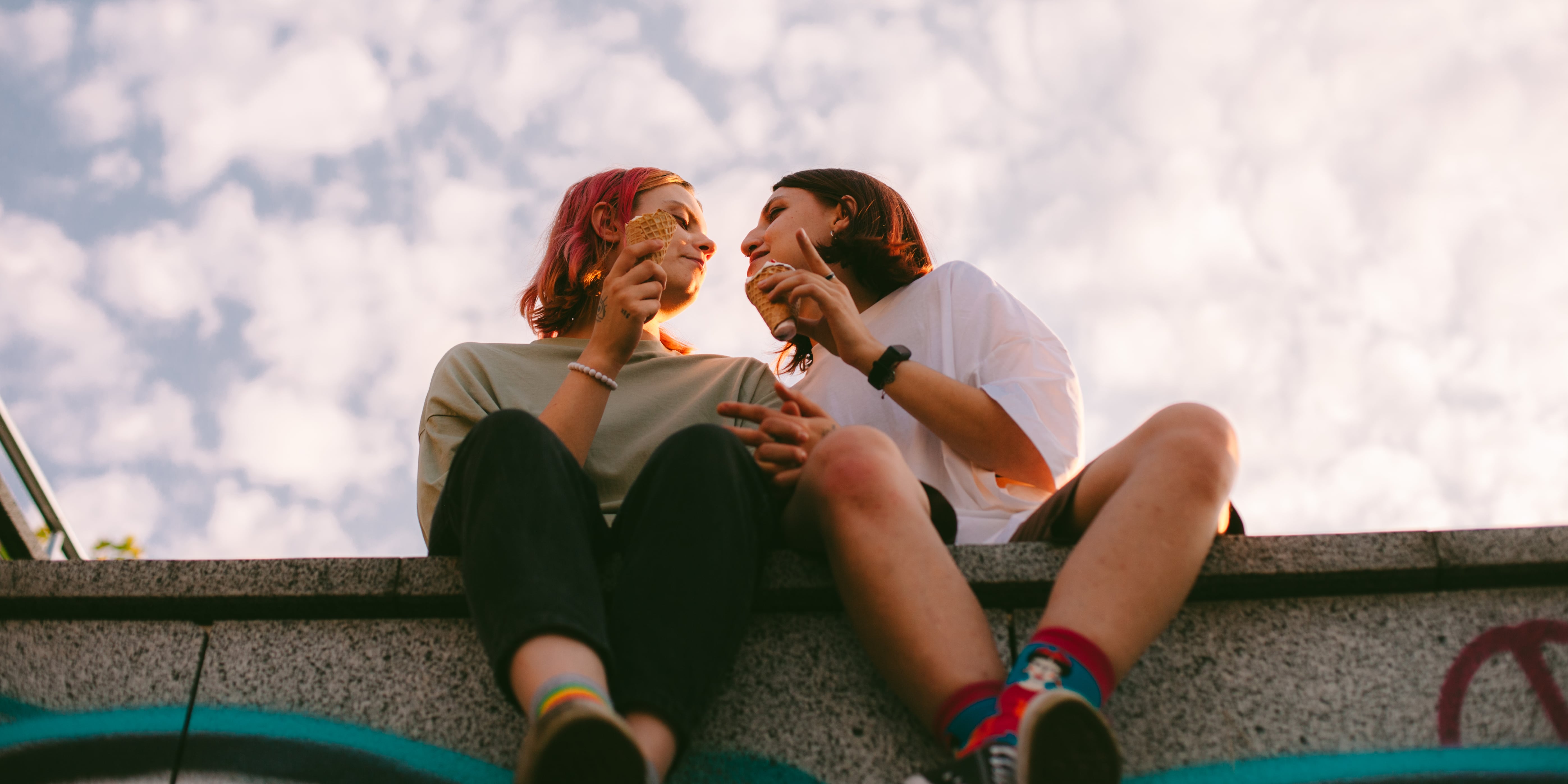 70+ First-Date Questions to Keep the Conversation Moving