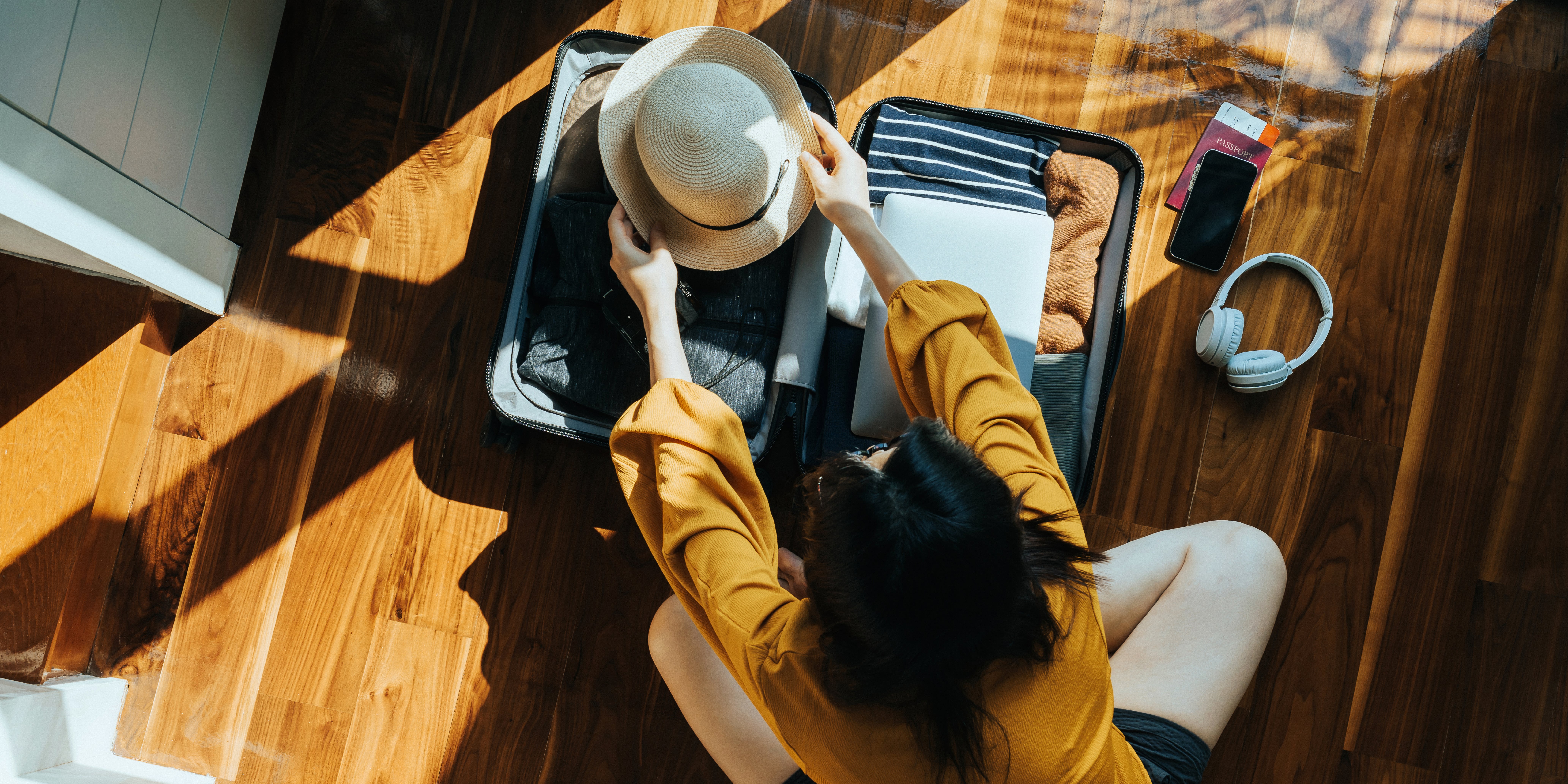 How to Travel on a Budget, According to Experts