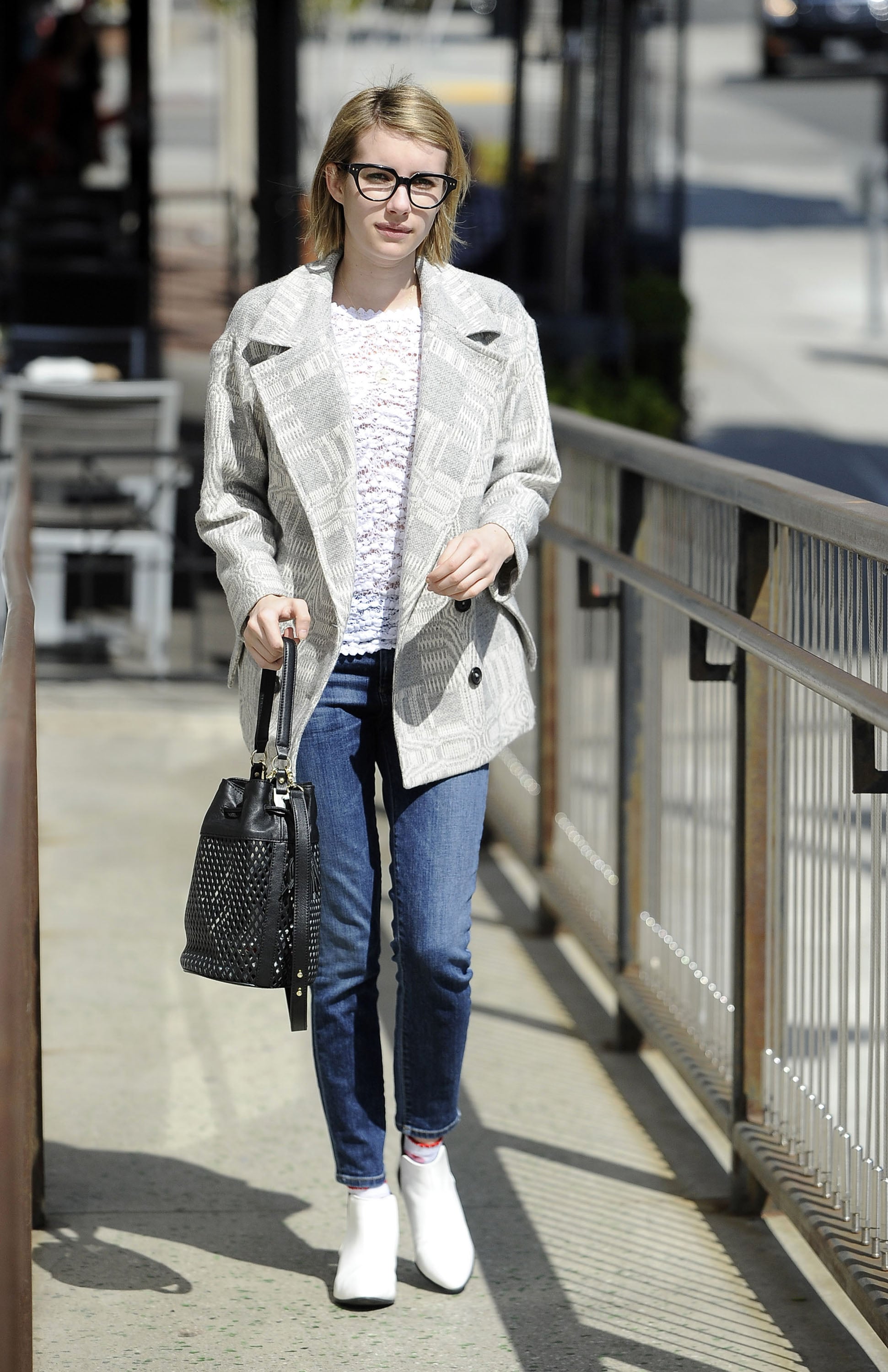 Emma Roberts | 69 Celebs With Serious Specs Appeal ... Track & analyze your workouts.