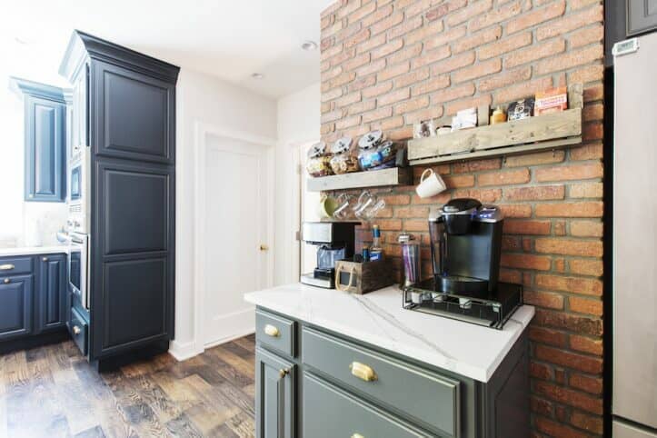 Coffee and Tea Bar Organization
