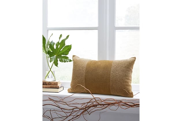 Dovinton Pillows