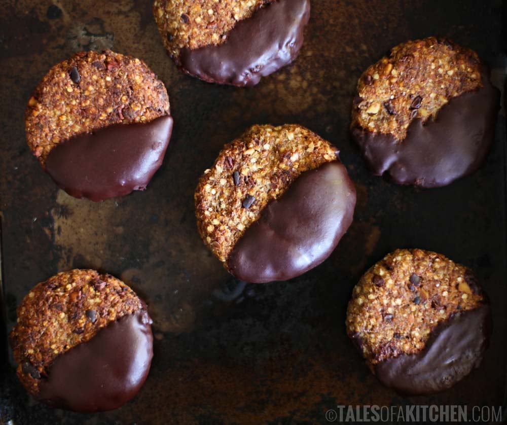 Dark Chocolate Quinoa Cookies