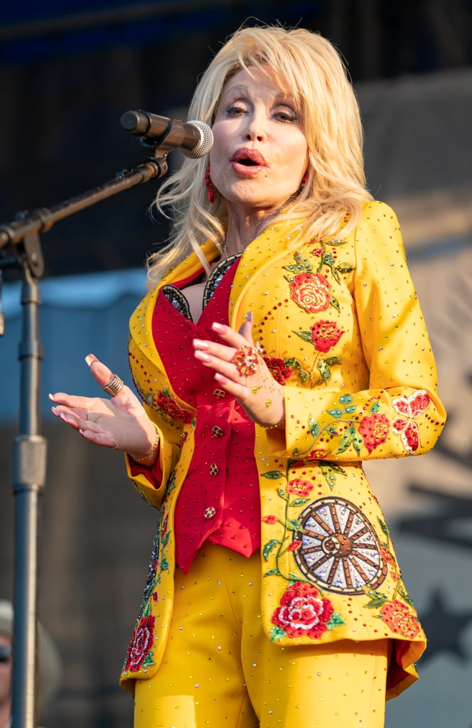 Dolly Parton Newport Folk Festival 2019 Performance Video Popsugar Entertainment Photo 11