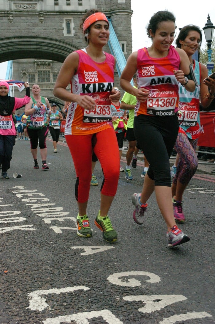 Woman 'free bleeds' her period during marathon