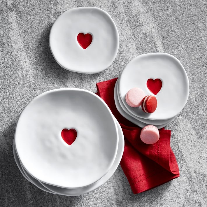 Valentine's Day Dinnerware: Heart Dinnerware Collection