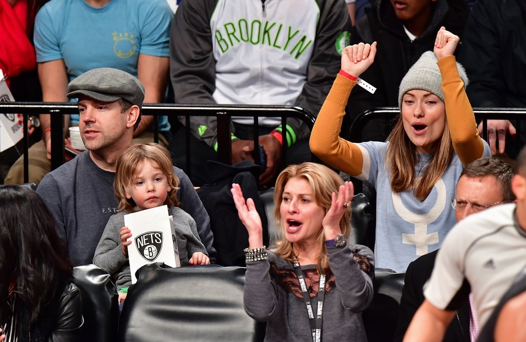 Olivia Wilde and Her Family at Brooklyn Nets Game Dec. 2016 | POPSUGAR Celebrity Photo 5