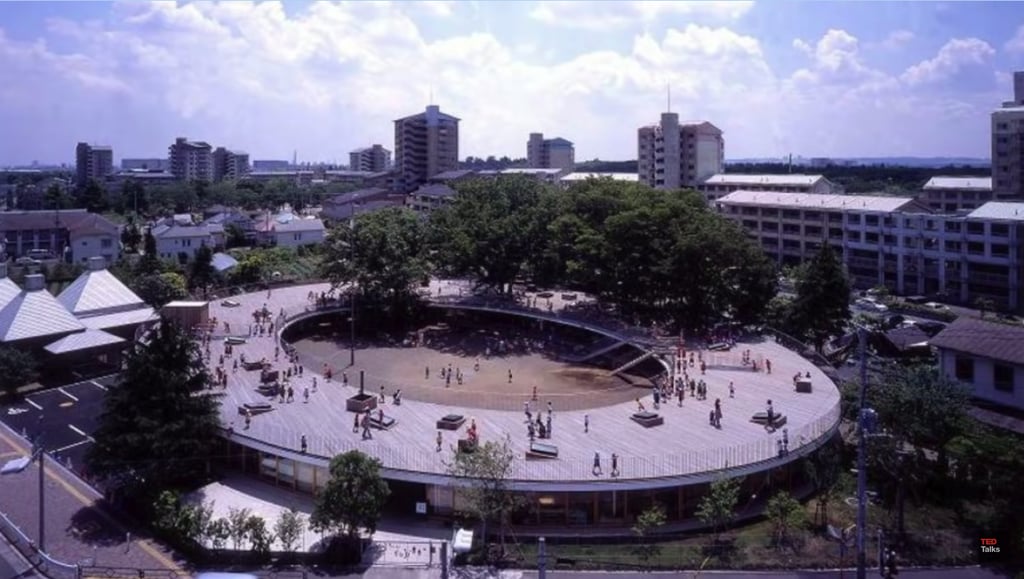 The building is a giant ring.