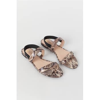 Flat sandals with on sale price