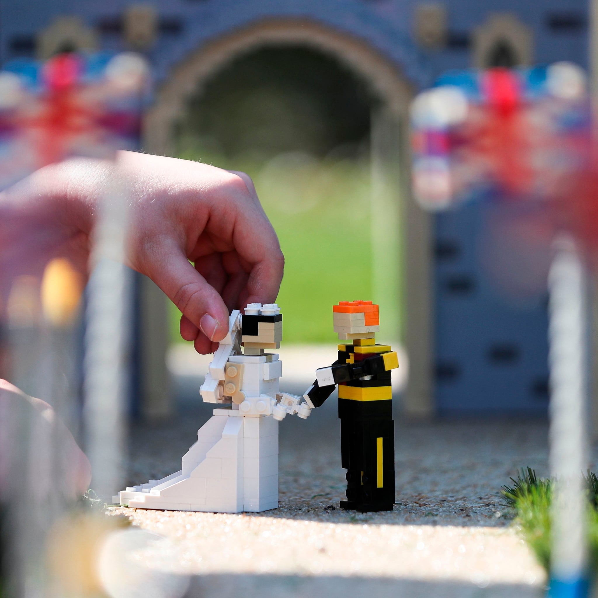 jul forsætlig skat Legoland's Royal Wedding Lego Diorama May 2018 | POPSUGAR News