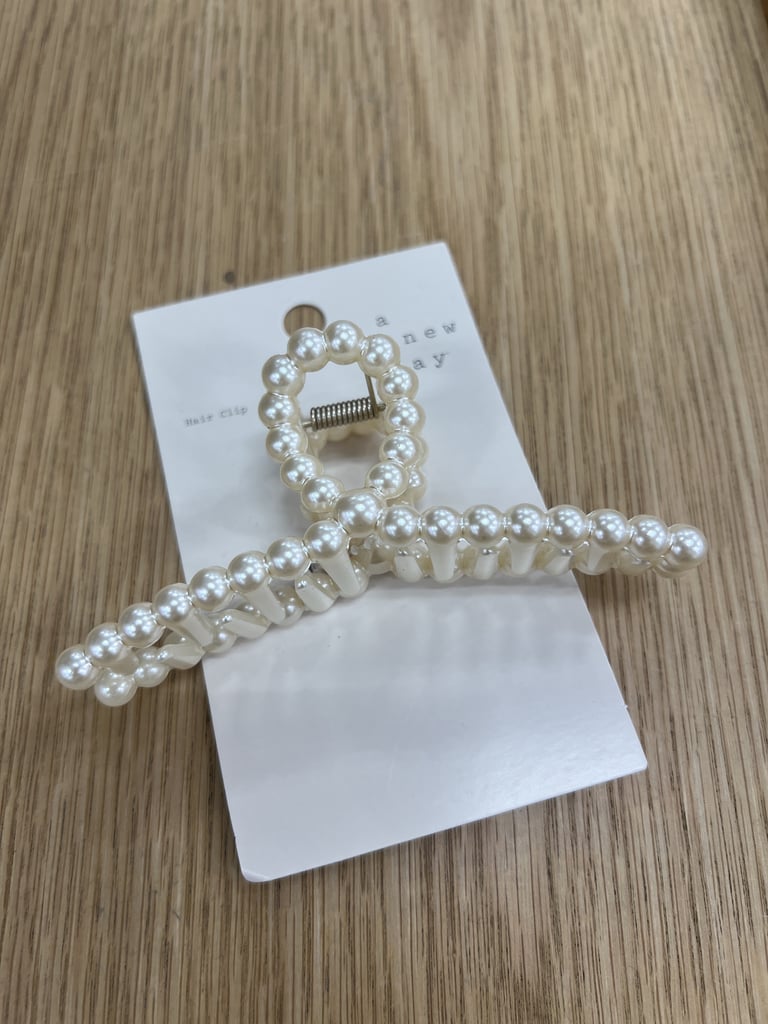 Pearlcore Perfection: A New Day Loop Claw Hair Clip